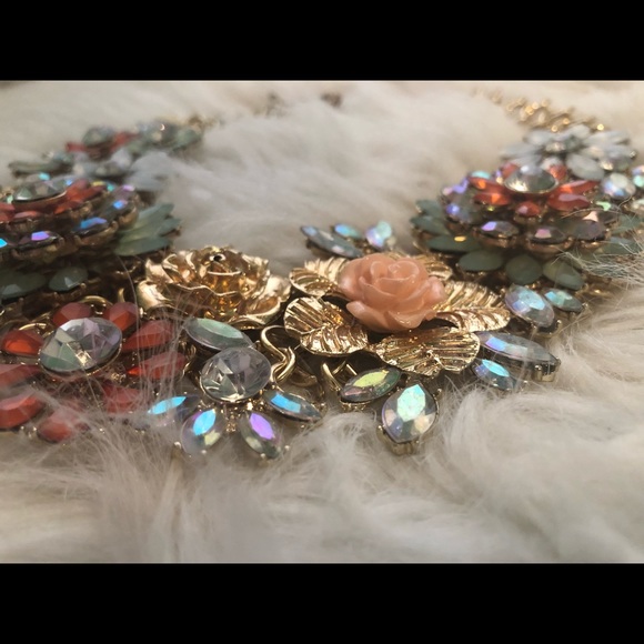 Necklace - Picture 3 of 3